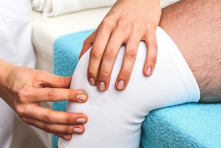 تعویض مفصل زانو؛ همه چیز درباره این شیوه‌ی درمانی
