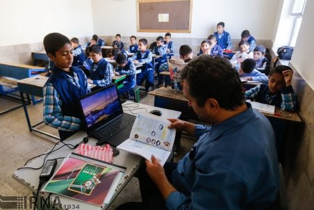 ضرب و شتم معلم یزدی از سوی پدر دانش‌آموز