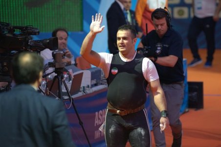 سهراب مرادی : ما مدال بگیریم و دوستان پُز‌ آن را بدهند