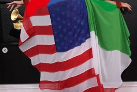 نگین پرمهر کیست؟