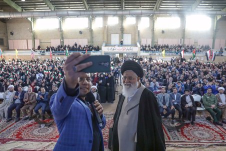 سلفی با علم الهدی!