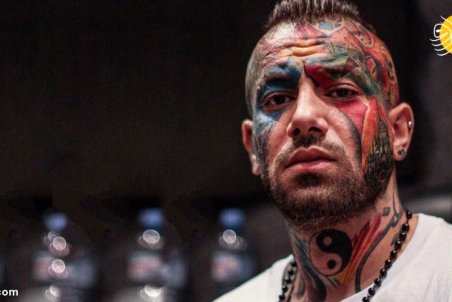 (ویدئو) لحظه آزادی امیر تتلو از زندان؛ ماجرای بازداشت تتلو چه بود؟