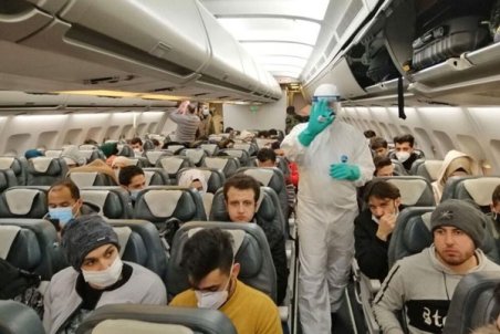 تصویری از بازگشت دانشجویان ایرانی مقیم چین