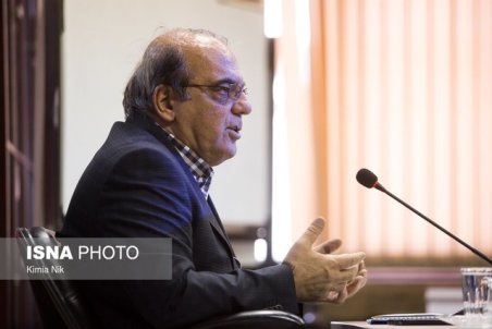 واکنش عباس عبدی به «مزاحمت جنسی» برای خبرنگاران زن