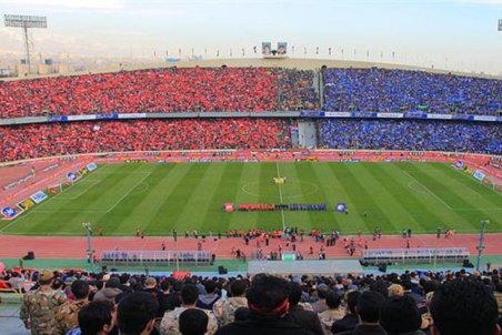 کنسرت هوروش بند در ورزشگاه آزادی لغو می‌شود؟