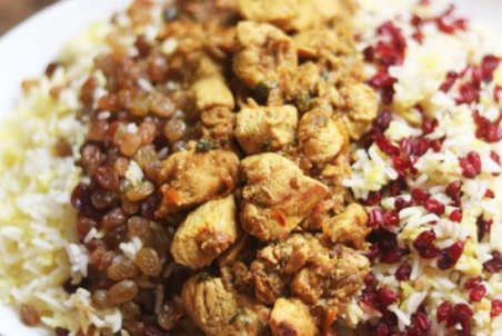 طرز تهیه‌ی زرشک‌پلو دمی با مرغ و کرفس