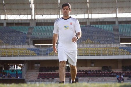 چرا کریم باقری دستیار اسکوچیچ نمی‌شود؟