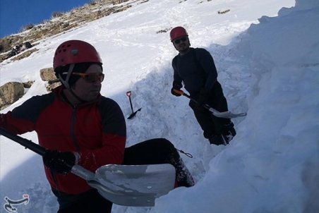 سقوط جزیی بهمن در محور کرج ـ چالوس / تردد ‌بدون مشکل در حال انجام است‌