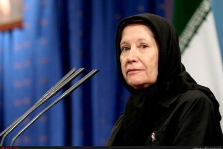 مینو محرز : تصمیم‌‌گیری درباره قرنطینه قم با وزارت بهداشت نیست؛ فقط می‌تواند درخواست دهد