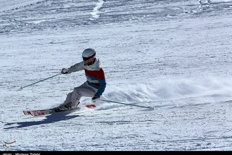 تعطیلی پیست اسکی فریدونشهر به دلیل کرونا صحت ندارد