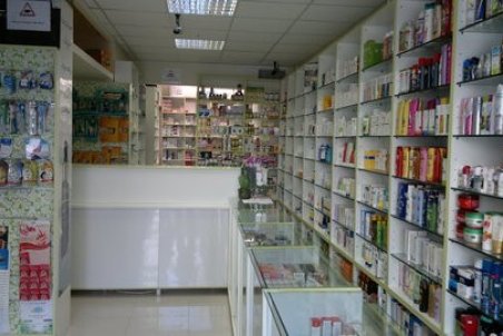 برخورد با داروخانه‌های اصفهان که ماسک را ۶ برابر قیمت می‌فروختند