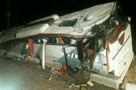 واژگونی اتوبوس در محور سبزوار ـ نیشابور / ۱۵ مسافر مصدوم شد