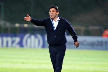 تکذیب جدایی قلعه نویی از سپاهان