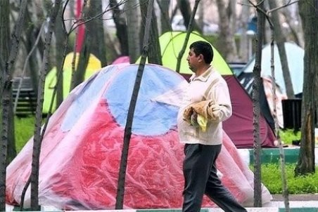 چادر خوابی در باغ فدک هم ممنوع شد