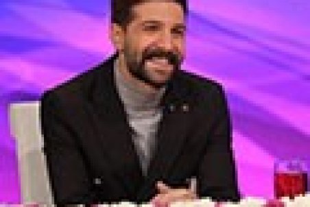 حمید هیراد: مراقب دل‌های همدیگر باشیم