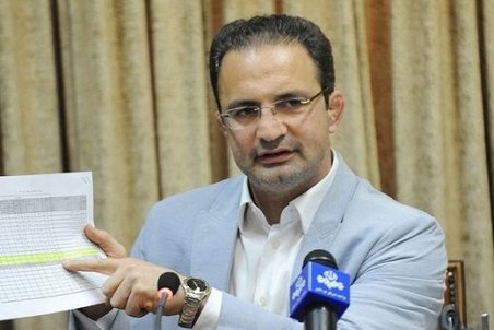 ﻿ واکنش امیررضا خادم به قطع حرف‌های امیرحسین رستمی در تلویزیون