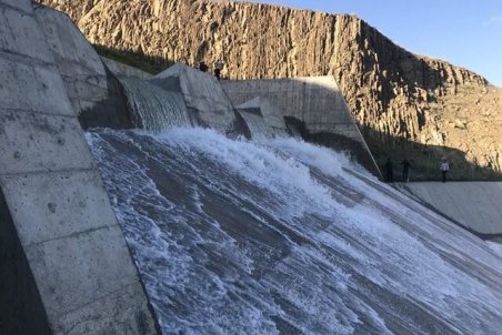 ۲۵ درصد از حجم مخازن سدهای لرستان خالی است