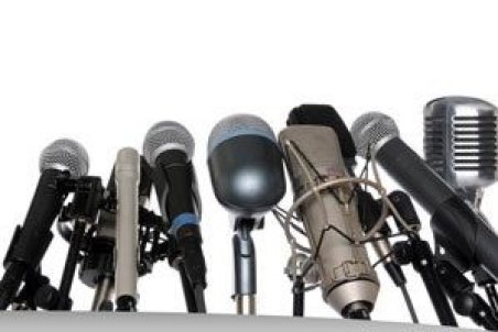 آقای رئیس!توپ را در زمین خبرنگاران نیاندازید