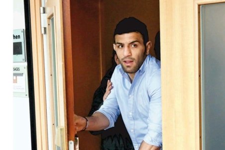 سعید ملایی: من خائنم؟ اهمیتی نمی‌دهم