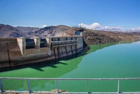 افزایش خروجی سد زاینده‌رود برای تأمین آب کشاورزی؛ رودخانه تا خردادماه جاری است