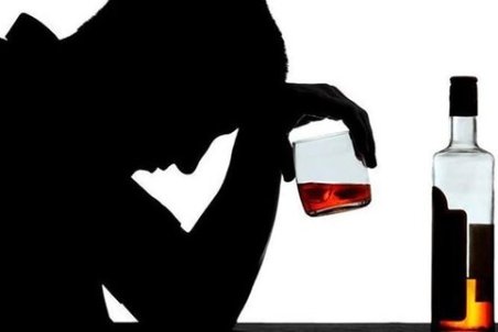 چگونه تفاوت الکل اتانول و متانول را تشخیص دهیم؟