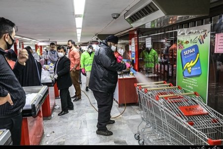 حضور گسترده شهروندان در فروشگاه‌ها نگران‌کننده است