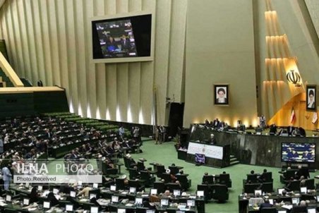 قاضی‌زاده هاشمی: نتیجه تست کرونای ۱۱ نفر از نمایندگان مثبت اعلام شده است