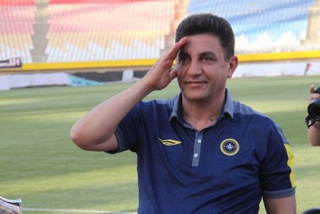 قلعه نویی: تمرینات در خانه به نوعی شو و نمایش است