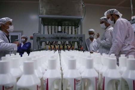 تولید 70 هزار لیتر مواد ضد عفونی کننده توسط شرکت های دانش بنیان در قم