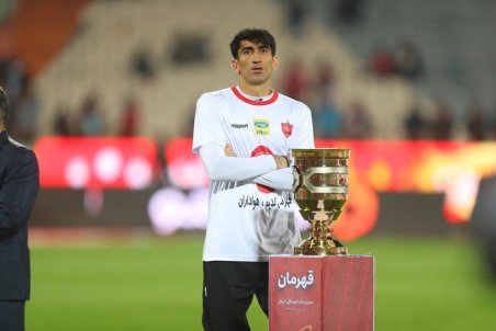 آرزوی بیرانوند بازی در استقلال است، سند دارم!