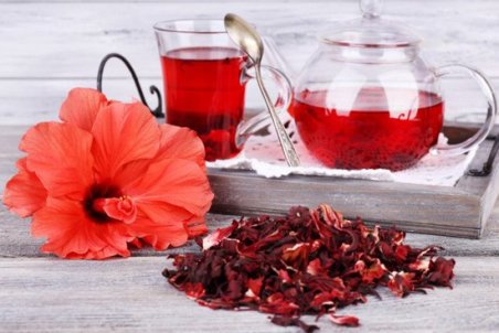 مزایای شگفت‌انگیز چای هیبیسکوس برای سلامتی