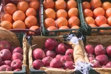 چرا سیب و پرتقال گران شد؟