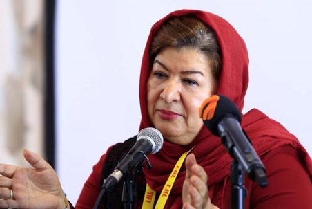 پوران درخشنده: اکران آنلاین را اتفاقی خوب برای سینمای ایران می‌دانم