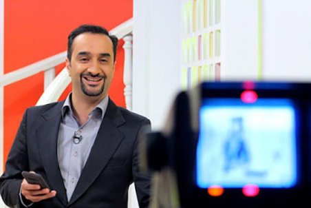 مهدی یغمایی تیتراژ برنامه «صبحی دیگر» را خواند