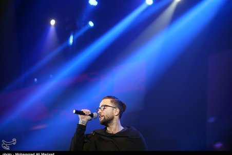 توضیح بنیامین بهادری درباره مجوز اجرای آهنگ "بوی عیدی"