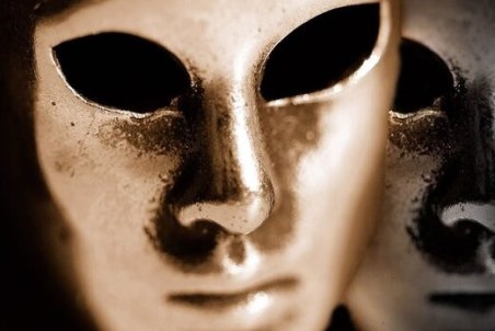 بازیگرانی که سس وچای تبلیغ می‌کنند