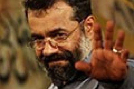 اعتماد: تلویزیون به محمود کریمی، چک سفید امضا داده؟