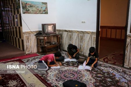 هیچ دانش آموزی را مجبور به خرید گوشی اندروید نکرده ایم