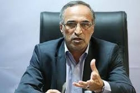 ﻿ واعظ‌آشتیانی: سلطانی‌فر ضعیف‌ترین وزیر 40 سال گذشته است