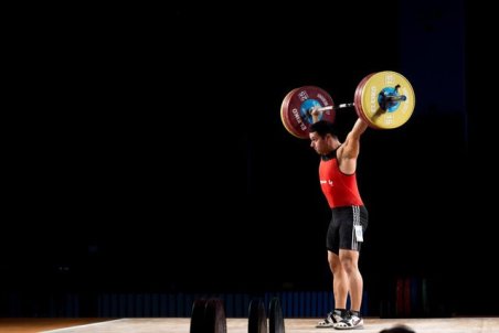 فقط ۱۰۰ هزارتومان دارم/ رییس هیات حمایت نمی کند