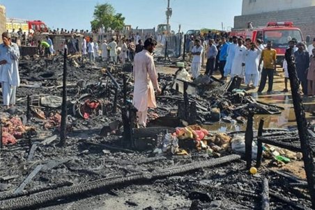 روایت منتخب چابهار از آتش سوزی اخیر در «جنگلوک»/ سعیدی: مردم این منطقه از محروم ترینها هستند