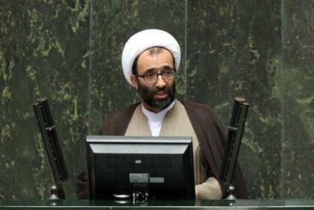 سلیمی در تذکر شفاهی: قیمت پراید به هلیکوپتر و هواپیما رسیده است