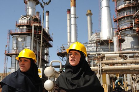 حق اولاد به زن و شوهر شاغل تعلق می‌گیرد؟