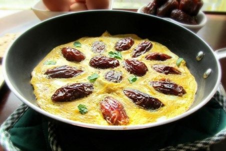 3 روش تهیه املت خرما؛ یک افطاری ساده و مقوی