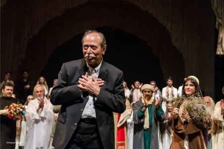 خاطره‌ "کیانوش گرامی" از سریال رمضانی تلویزیون/ یک بار دست علی نصیریان تلفن همراه ندیدم