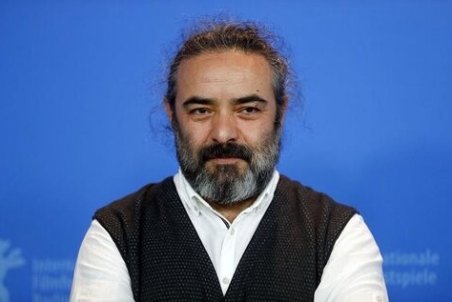 حسن معجونی: فضای مجازی جای تئاتر نیست