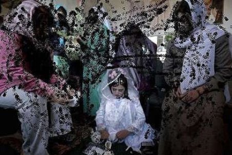 دختر بچه‌ای دیگر در آستانه ازدواج اجباری/ بهزیستی:‌ امروز جلوی این ازدواج را می‌گیریم