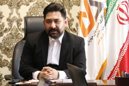 400 پرس غذای گرم در روستای ملک قلعه توزیع شد