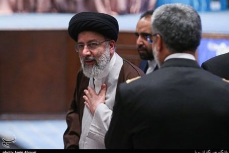 محبوب‌ترین سیاست‌مدار ایرانی چه کسی‌ست؟