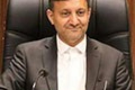 انتقاد از کم بودن حقوق ۱۴میلیونی شهردار رشت!